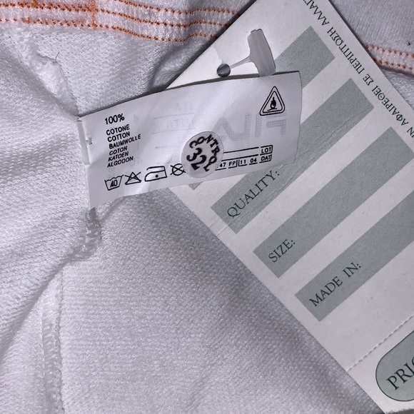 🎉Host pick🎉New Fila women’s active shorts (European Size Lrg) - Picture 5 of 7